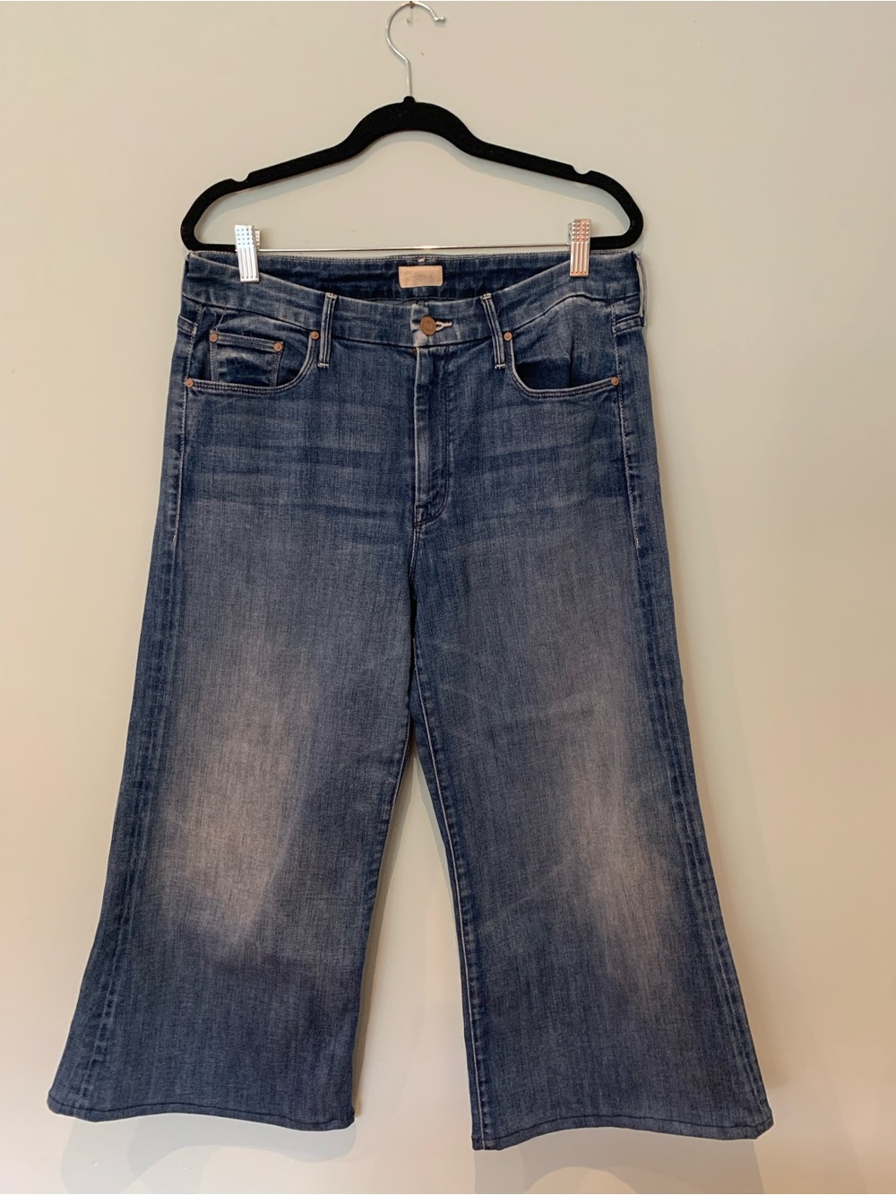 MOTHER Wide Leg Cropped Jeans in Medium Blue Wash